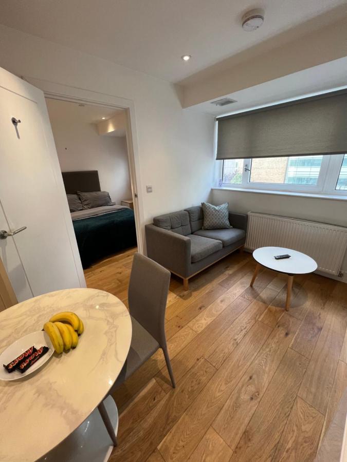 Lovely Apartment In The Centre Of Croydon Exterior foto